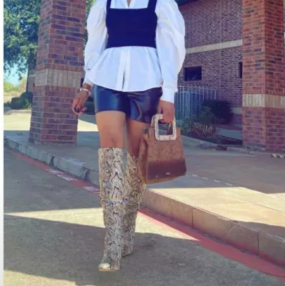 Fierce Vince Camuto Croc Embossed Leather Boots - Picture 12 of 12